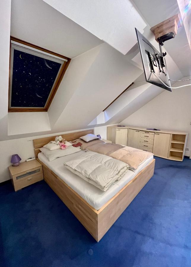 Atemberaubendes Loft Mit Pool Lägenhet Wien Exteriör bild